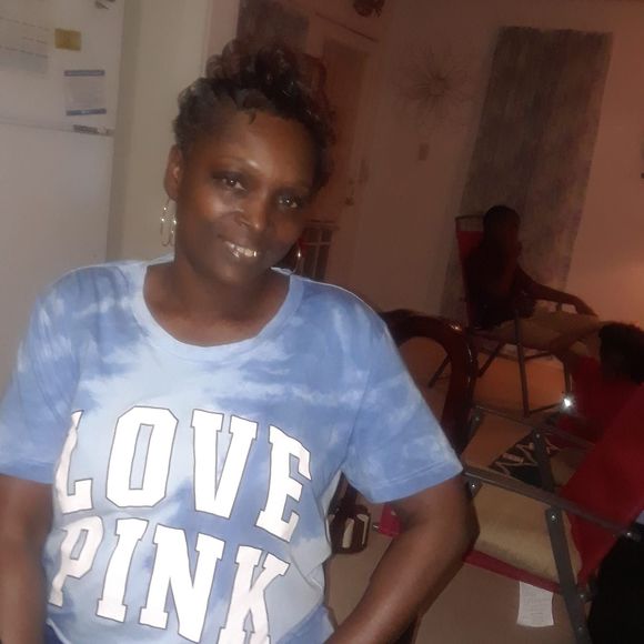 Meet your Posher, Ruby - Picture 1 of 1